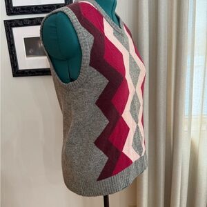 Elegant Women's V-Neck Sweater Vest